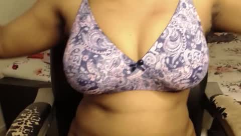 Snapshot of webshowxxx chatting on 1, 11, 2025 mina online show from 1, 11, 2025