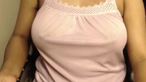 Snapshot of webshowxxx chatting on 25, 11, 2025 mina online show from 25, 11, 2025