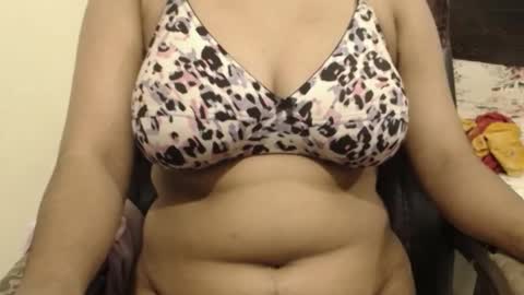 Snapshot of webshowxxx chatting on 2, 12, 2025 mina online show from 2, 12, 2025