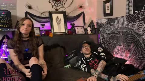 Snapshot of webz_and_kordz chatting on 15, 4, 2026 WebzKordz online show from 15, 4, 2026