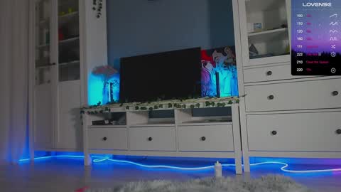 Snapshot of weed_princesss chatting on 18, 12, 2024 moon online show from 18, 12, 2024