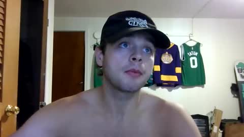 Snapshot of weenskir chatting on 23, 4, 2026 weenskir online show from 23, 4, 2026