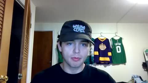 Snapshot of weenskir chatting on 27, 4, 2026 weenskir online show from 27, 4, 2026