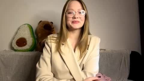 Elise online show from 30, 11, 2025