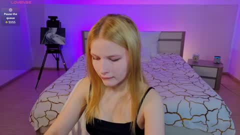 Snapshot of wekittycluby chatting on 31, 5, 2026 kite and joe3 online show from 31, 5, 2026