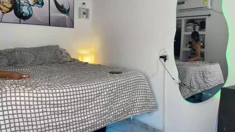 Wendy Alex online show from 23, 10, 2025