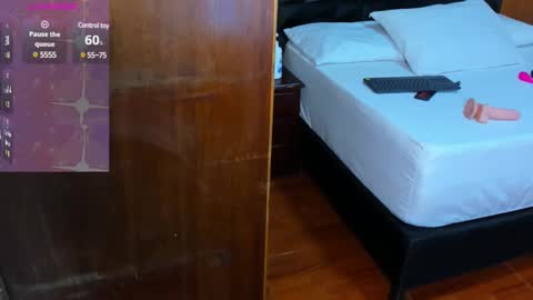 Wendy Marshall  online show from 1, 2, 2025