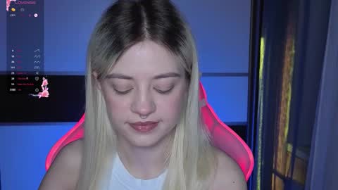 Snapshot of wendylovelylovew chatting on 8, 3, 2026 Wendy online show from 8, 3, 2026