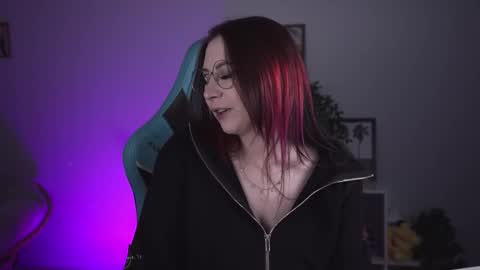 little girl who is always rightLisa online show from 10, 2, 2025