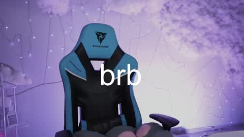 little girl who is always rightLisa online show from 4, 3, 2025