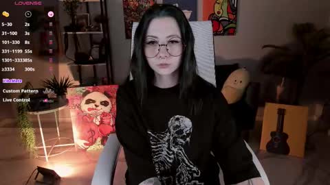 little girl who is always rightLisa online show from 18, 10, 2025