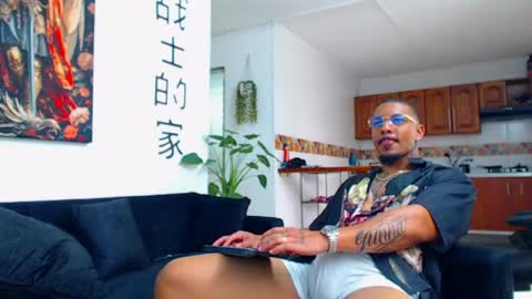Snapshot of wesleyrogger chatting on 19, 4, 2026 Wesley Rogger online show from 19, 4, 2026