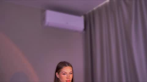 Snapshot of wet_land_ chatting on 5, 4, 2026 wet_land_ online show from 5, 4, 2026