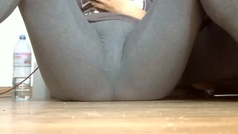 wet_pants2022 online show from 22, 10, 2025