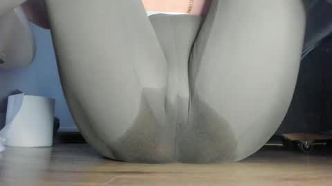 Snapshot of wet_pants2022 chatting on 16, 5, 2026 wet_pants2022 online show from 16, 5, 2026