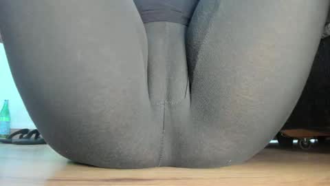 Snapshot of wet_pants2022 chatting on 20, 5, 2026 wet_pants2022 online show from 20, 5, 2026