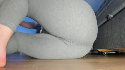 Snapshot of wet_pants2022 chatting on 27, 5, 2026 wet_pants2022 online show from 27, 5, 2026