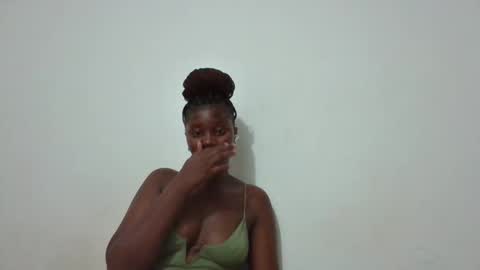 Snapshot of wet_pussieyy chatting on 4, 3, 2026 wet_pussieyy online show from 4, 3, 2026