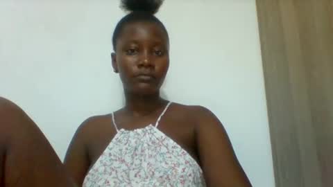 Snapshot of wet_pussieyy chatting on 30, 3, 2026 wet_pussieyy online show from 30, 3, 2026