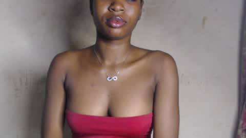 Snapshot of wet_pussy200 chatting on 18, 6, 2026 Bella online show from 18, 6, 2026