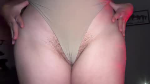 Snapshot of wet_scarlett72 chatting on 3, 4, 2026 Scarlett online show from 3, 4, 2026