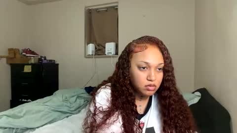 Snapshot of wetcreamerr chatting on 9, 1, 2026 SheSquirts online show from 9, 1, 2026