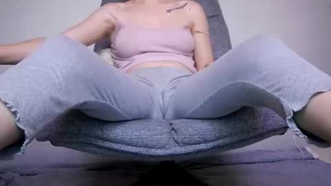 Beatrice Moan from LovenseWet from Tip MenuOpen for Private online show from 30, 6, 2026