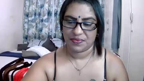 Snapshot of wetindian1971 chatting on 25, 3, 2026 kavita online show from 25, 3, 2026