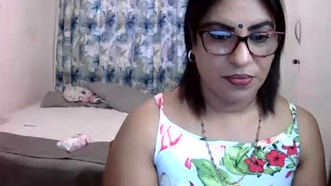 Snapshot of wetindian1971 chatting on 15, 4, 2026 kavita online show from 15, 4, 2026