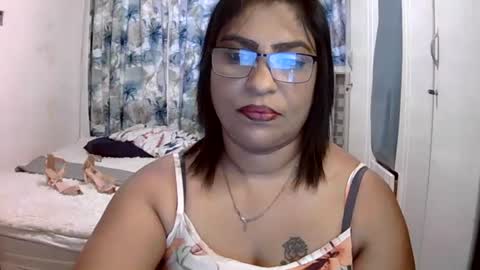Snapshot of wetindian1971 chatting on 26, 4, 2026 kavita online show from 26, 4, 2026
