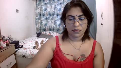 Snapshot of wetindian1971 chatting on 28, 4, 2026 kavita online show from 28, 4, 2026