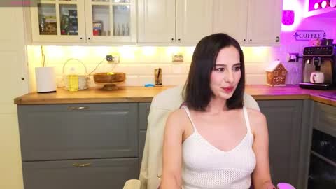 Snapshot of whats_her_name chatting on 27, 3, 2026 Victoria Maria online show from 27, 3, 2026