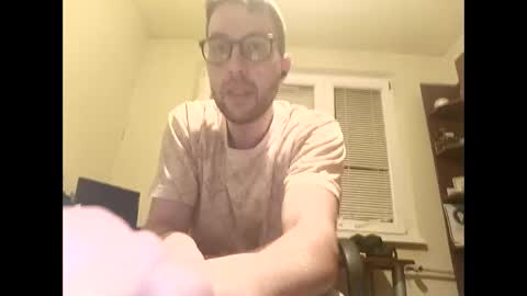 Snapshot of whatwouldyouliketosee chatting on 14, 11, 2025 stoffy online show from 14, 11, 2025