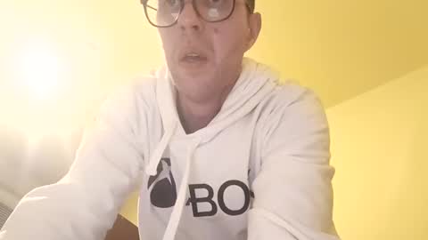 Snapshot of whatwouldyouliketosee chatting on 16, 11, 2025 stoffy online show from 16, 11, 2025