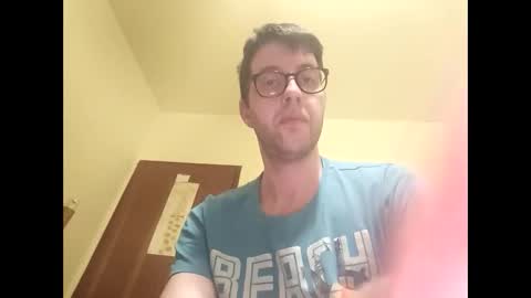 Snapshot of whatwouldyouliketosee chatting on 15, 3, 2026 stoffy online show from 15, 3, 2026