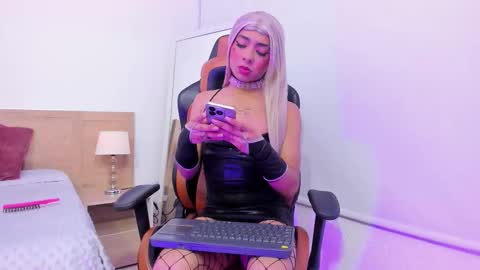 Nova online show from 4, 2, 2026