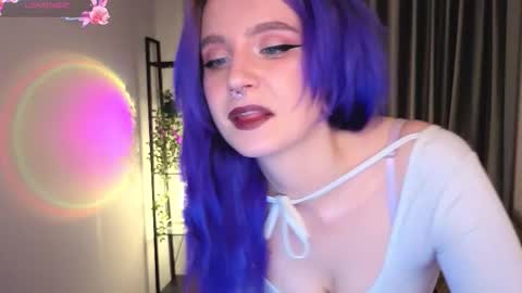 Snapshot of whisperia chatting on 16, 10, 2025 RunayWitch online show from 16, 10, 2025