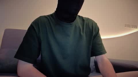 whispero_o online show from 8, 10, 2025