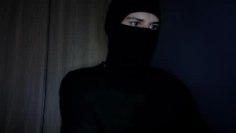 whispero_o online show from 16, 12, 2025