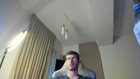 Michael online show from 4, 6, 2026