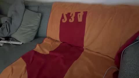 Snapshot of white_bubble chatting on 7, 3, 2025 white_bubble online show from 7, 3, 2025