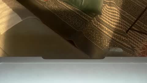 Snapshot of white_bubble chatting on 21, 3, 2026 white_bubble online show from 21, 3, 2026