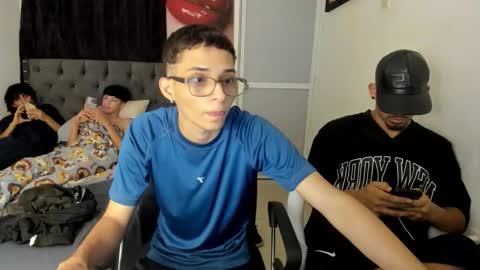 Snapshot of white_master444 chatting on 15, 4, 2026 white online show from 15, 4, 2026