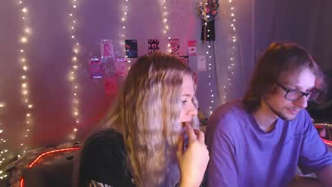 Snapshot of white_truffle chatting on 14, 4, 2026 Melania and Mikey online show from 14, 4, 2026