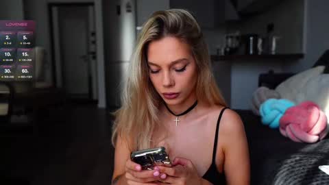 Snapshot of whitebanny chatting on 10, 2, 2025 Kate  online show from 10, 2, 2025