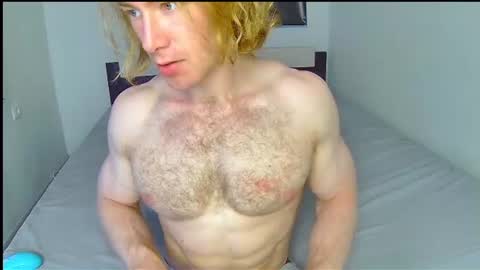 Snapshot of whitebars22 chatting on 8, 7, 2026 whitebars22 online show from 8, 7, 2026