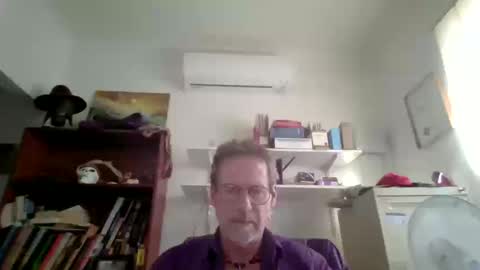 Snapshot of whiteboomer chatting on 17, 12, 2025 whiteboomer online show from 17, 12, 2025