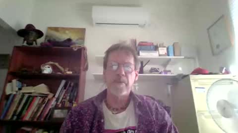 Snapshot of whiteboomer chatting on 18, 12, 2025 whiteboomer online show from 18, 12, 2025