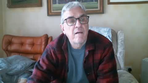 Snapshot of whitebriefs009 chatting on 5, 1, 2025 whitebriefs009 online show from 5, 1, 2025