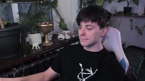 Gus online show from 4, 2, 2025